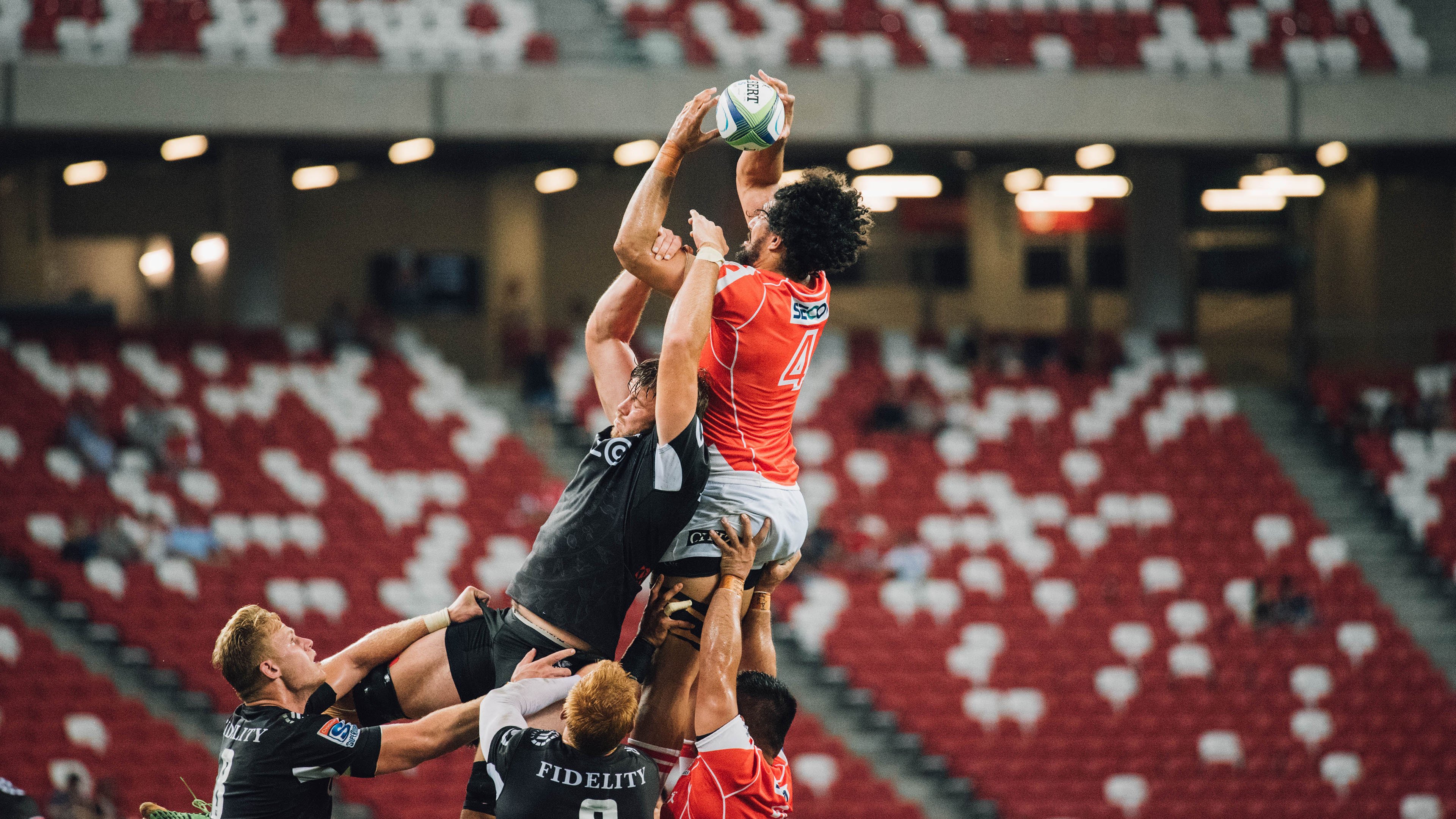 跨界征服，从加的夫城到马德里，一条赛道与一座球场的共振